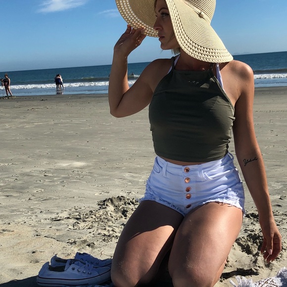 white high waisted shorts - Picture 2 of 11